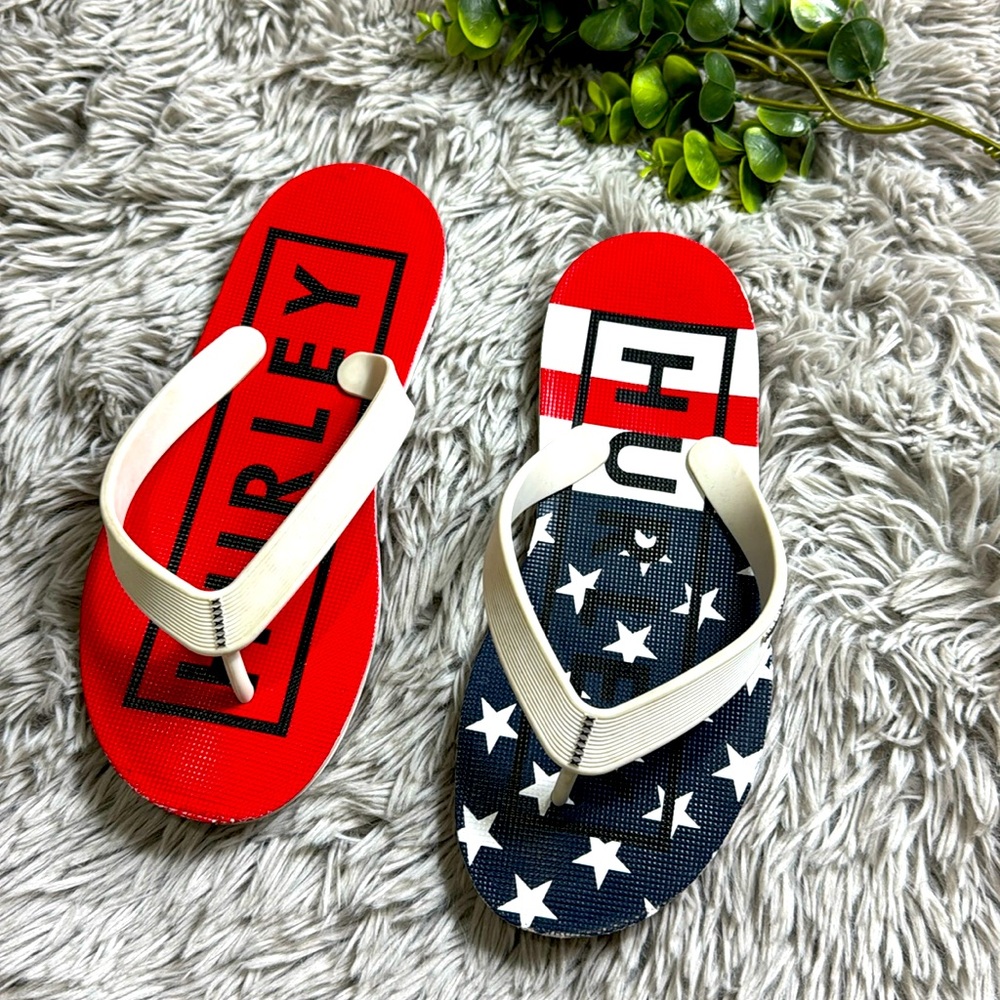 Hurley American flag white white flip flops boys size 5/ women’s 6